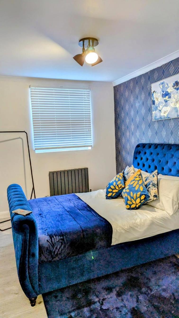 Luxury & Stylish Ground Floor 1bed Apartment, 5 Minutes Walk To Crystal Palace Train Station London